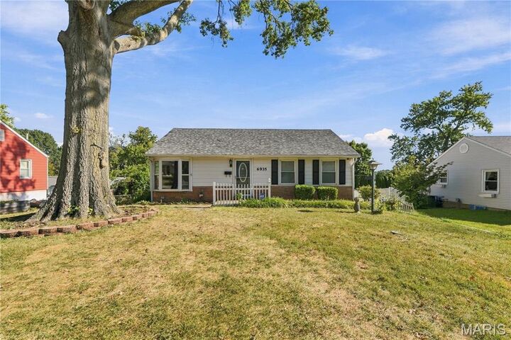 Property Photo:  6935 Greenholly Drive  MO 63123 