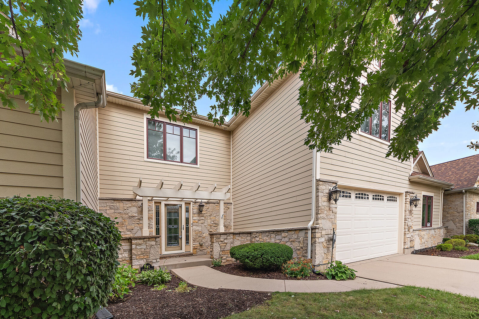 Property Photo:  9362 Arrowhead Circle  IL 60423 