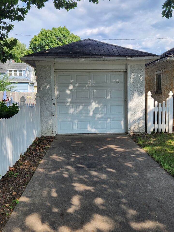 Property Photo: 757 4th Avenue IA 52732