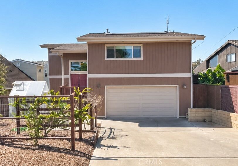 Property Photo: 1689 5th CA 93402