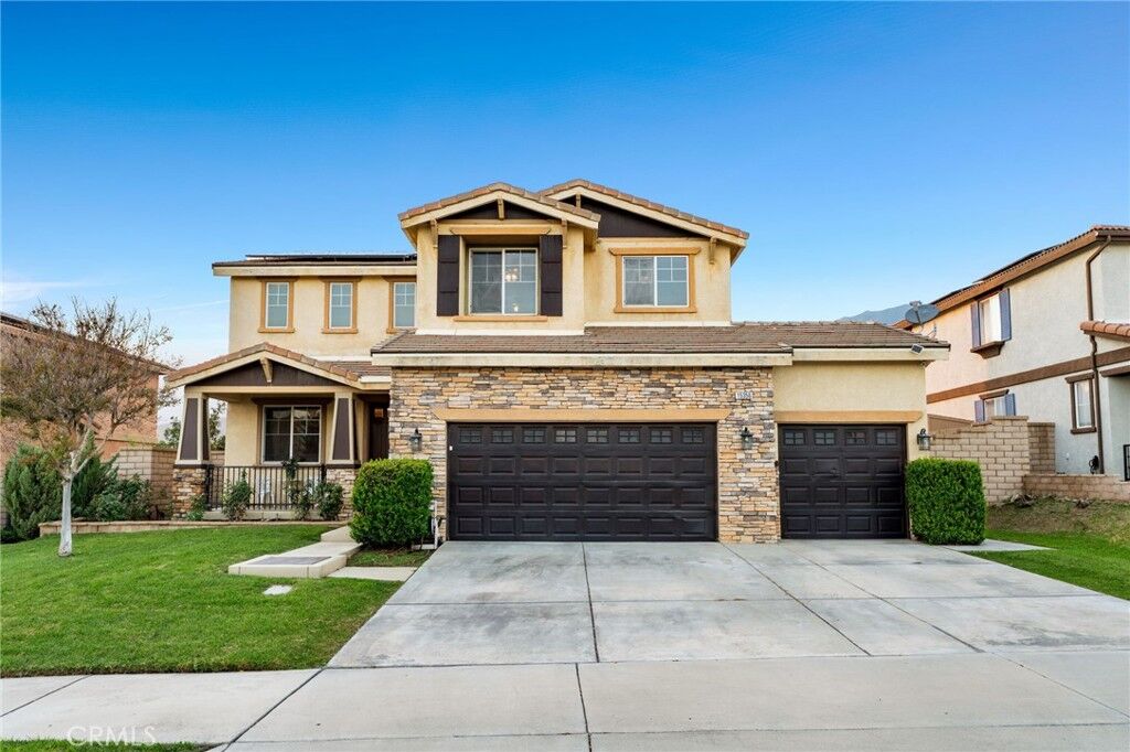 Property Photo:  15356 Thistle Street  CA 92336 