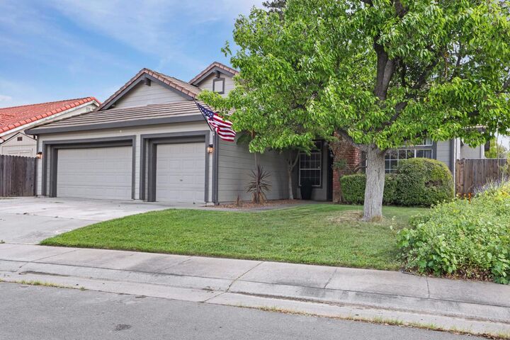Property Photo: 133 Sterling Oak Drive CA 95632
