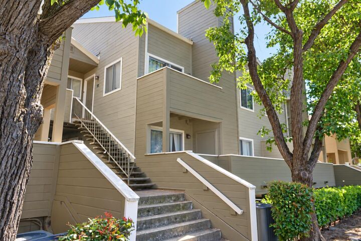 Property Photo:  1019 Dornajo Way 256  CA 95825 