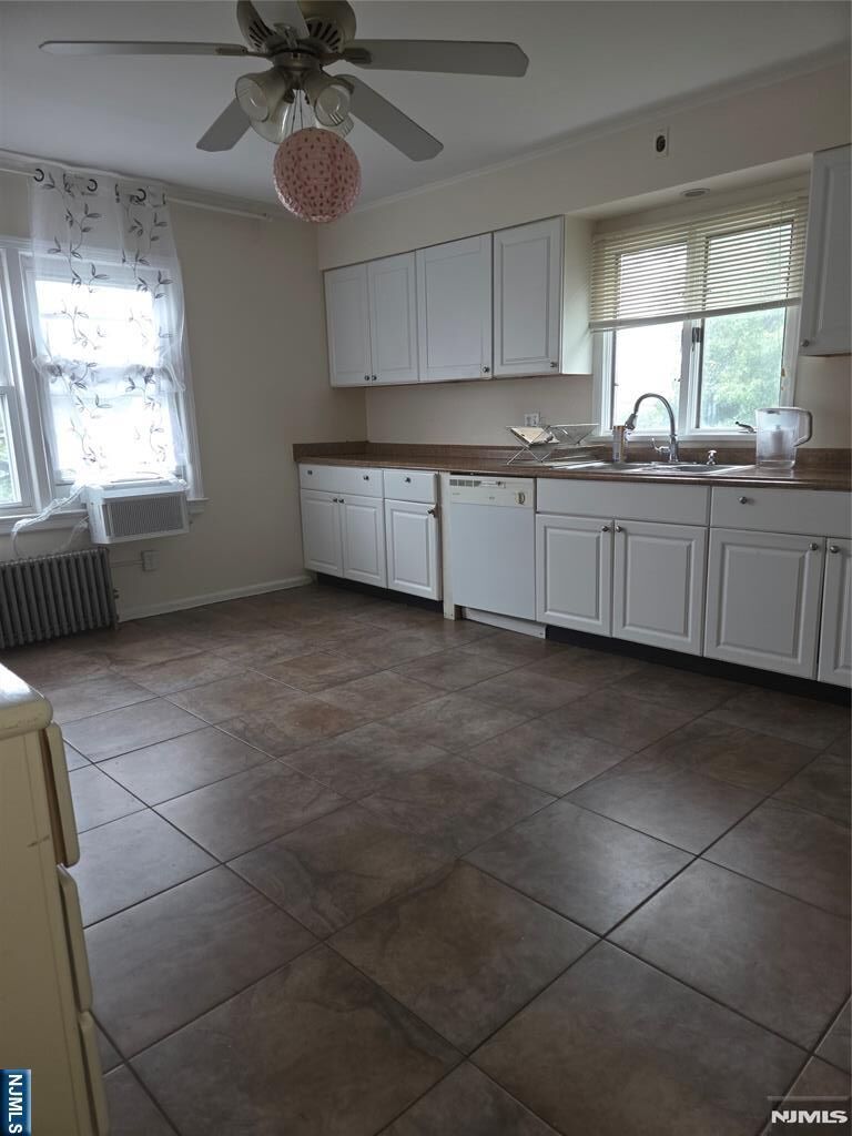 Property Photo:  5-16 Hopper Avenue Second Flor  NJ 07410 