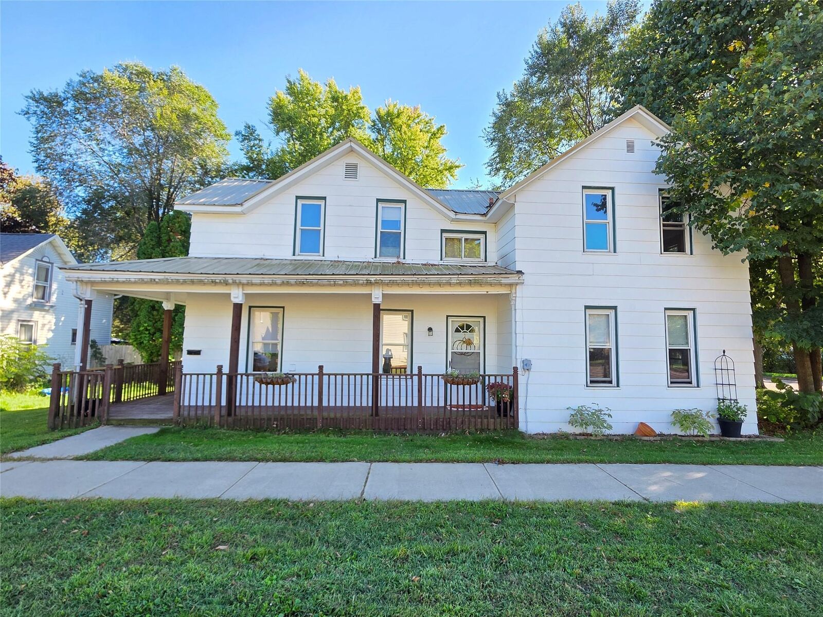 Property Photo:  465 W Spruce Street  WI 54729 