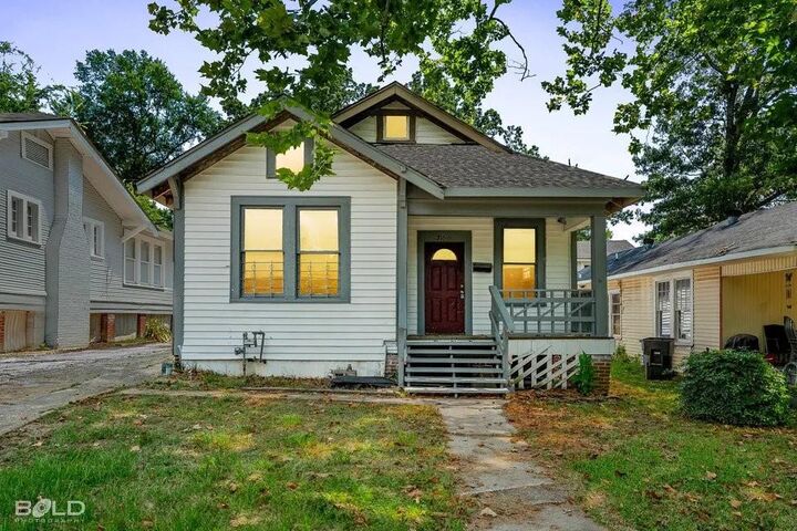 Property Photo:  315 Robinson Place  LA 71104 