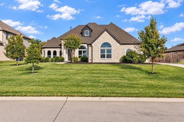 Property Photo: 204 Colt Lane TX 75065
