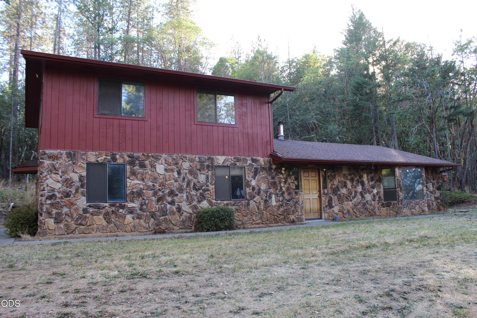 Property Photo: 333 Greens Creek Road OR 97527