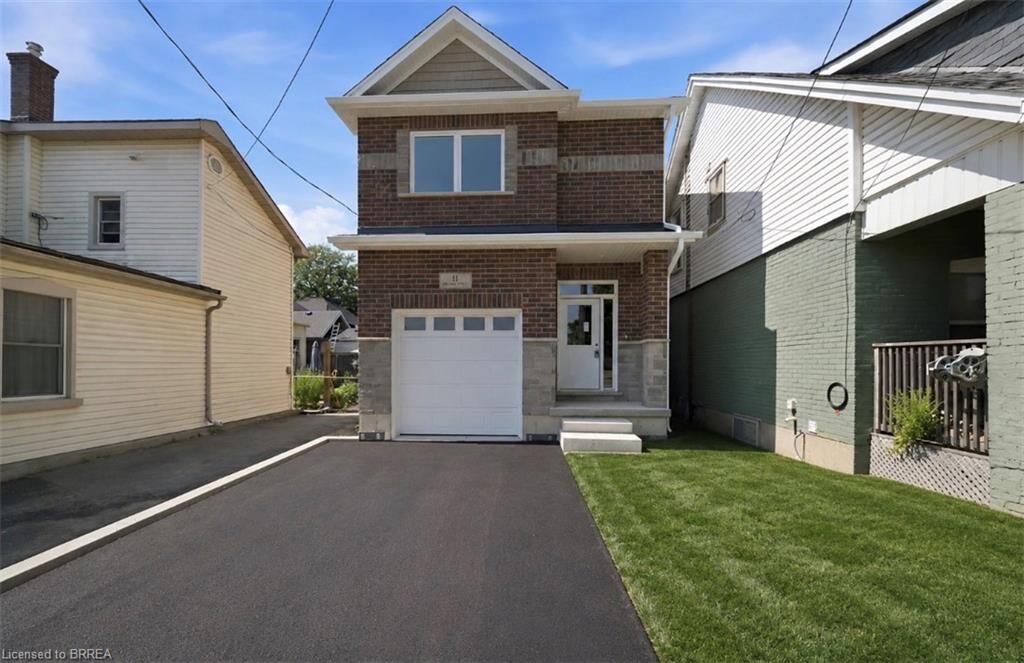 Photo de la propriété:  11 Ontario Street  ON N3S 2B7 