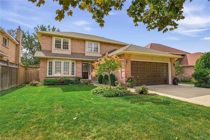 Property Photo:  5 Michelle Drive  ON L2S 3E2 
