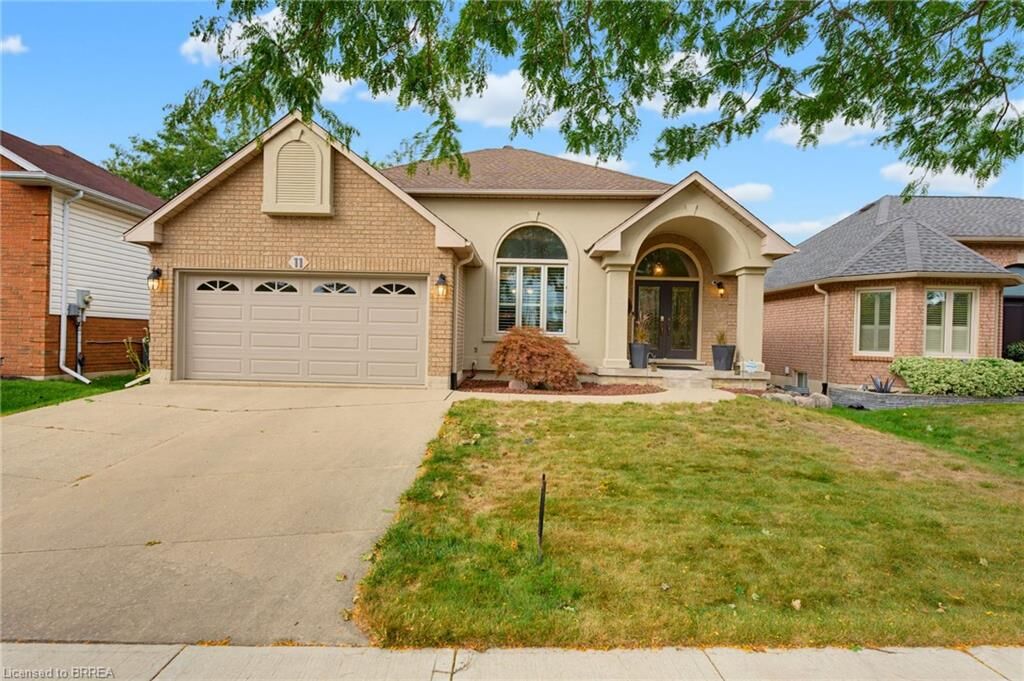 Property Photo:  11 Courtland Drive  ON N3R 7V8 