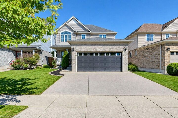 Property Photo:  88 Decaro Crescent  ON N3C 4N2 