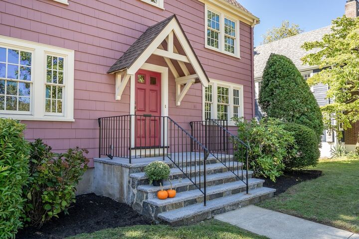 Property Photo:  21 Allen Ave  MA 02468 