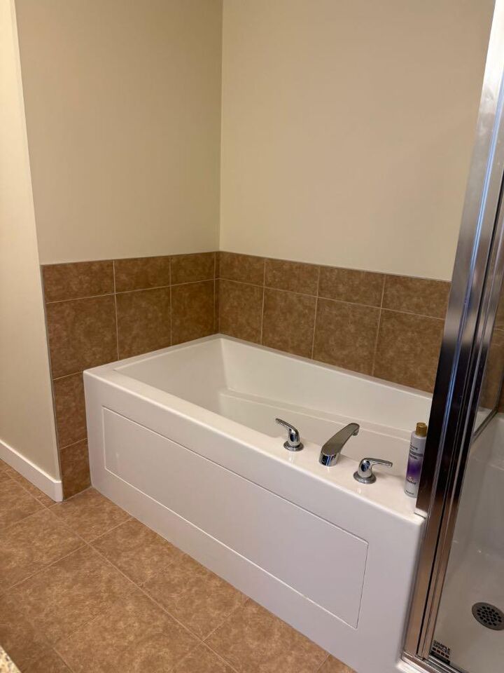Property Photo:  16 Varsity Estates Circle NW 701  AB T3A 1W9 