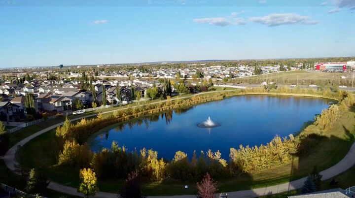 Photo de la propriété: 40 Pinnacle Lake Drive AB T8W 0A9