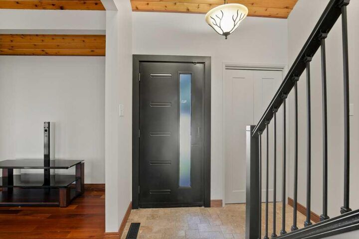 Property Photo:  130 Westview Drive  AB T4S 1H5 