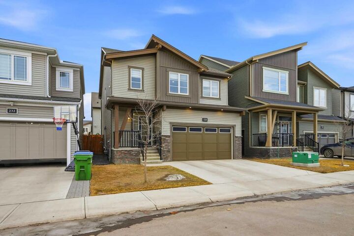 Property Photo:  228 Carringham Road NW  AB T3J 1V4 