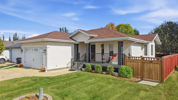 Property Photo:  35 Heenan Crescent  AB T4S 1Z8 
