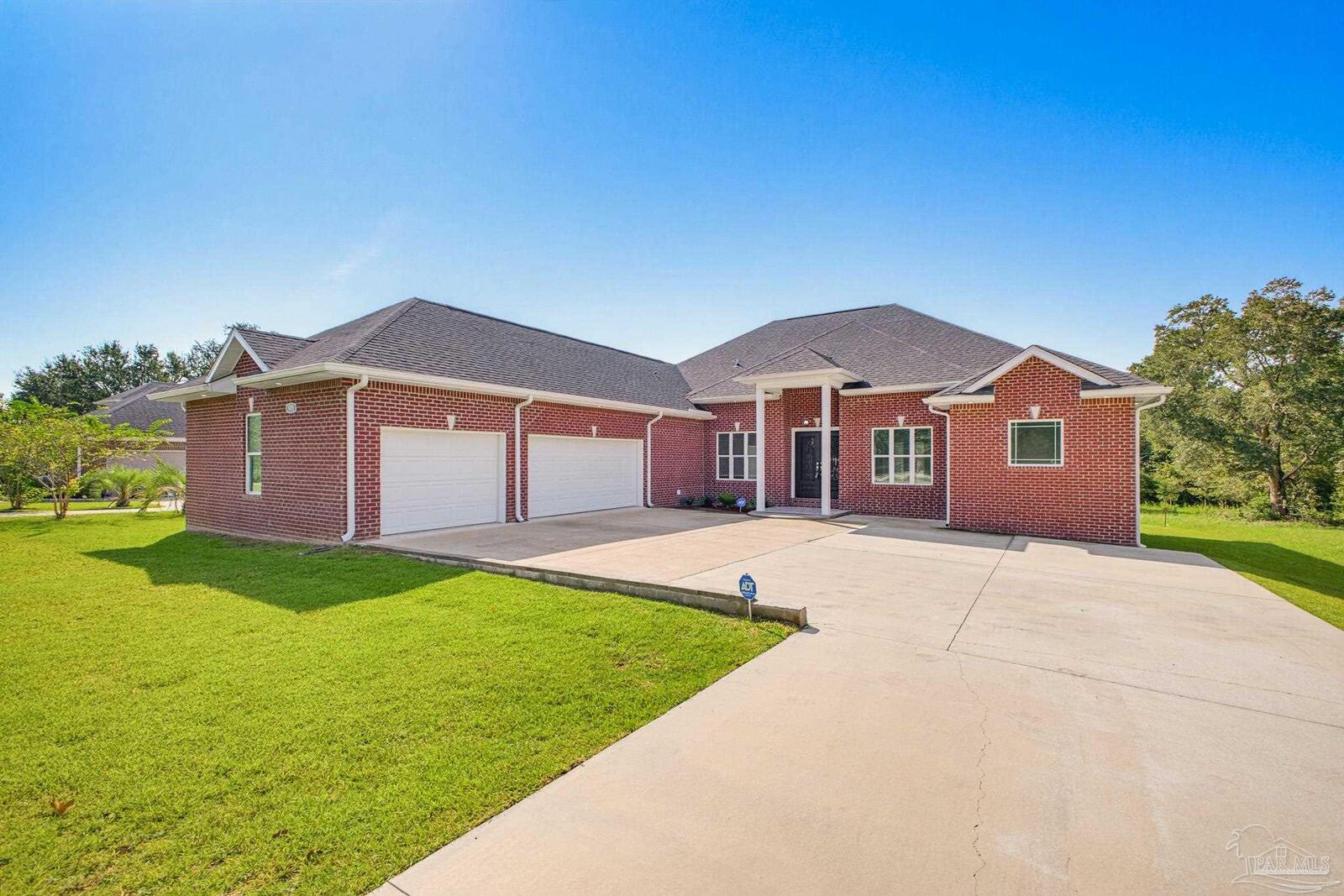 Property Photo:  945 E Ten Mile Rd  FL 32514 