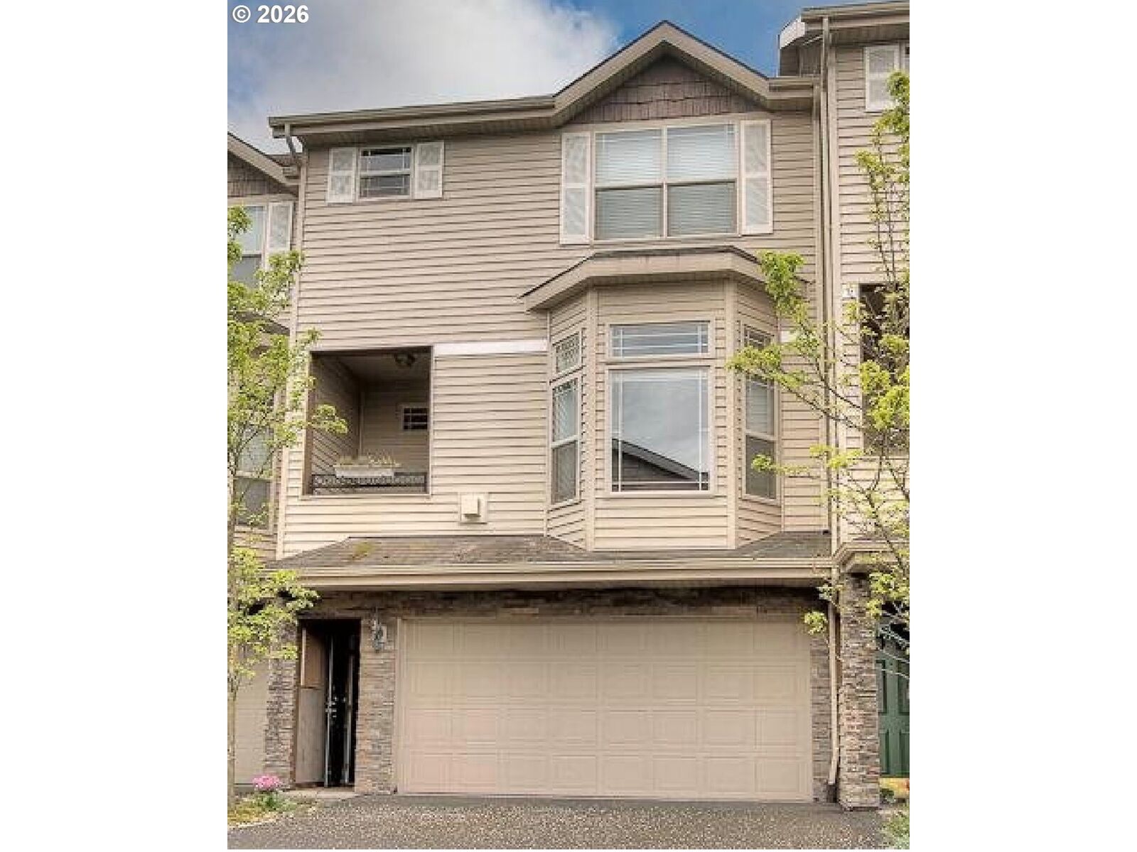 Property Photo: 12138 NE Fremont St 18 OR 97220