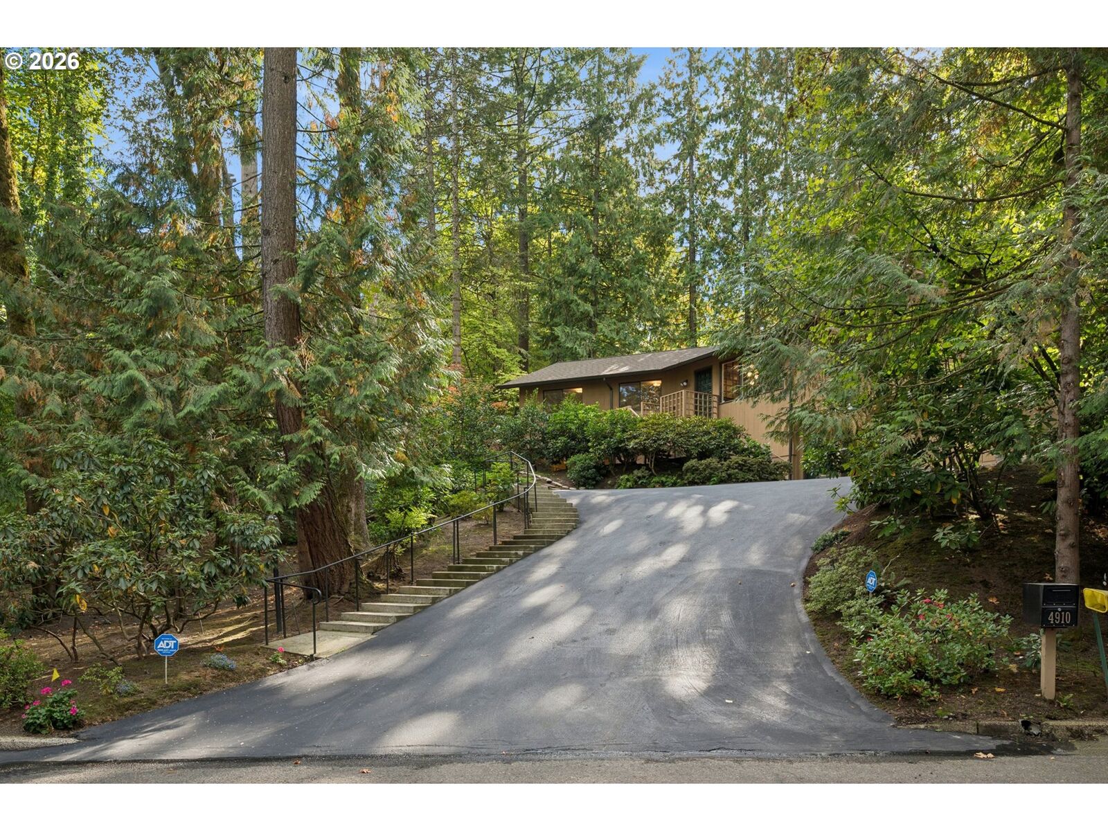 Property Photo:  4910 SW Humphrey Park Rd  OR 97221 