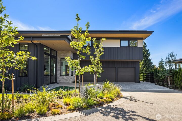 Property Photo: 5917 104th Place NE WA 98033