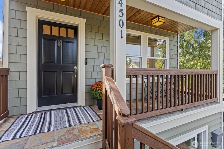 Property Photo: 4501 39th Avenue S WA 98118