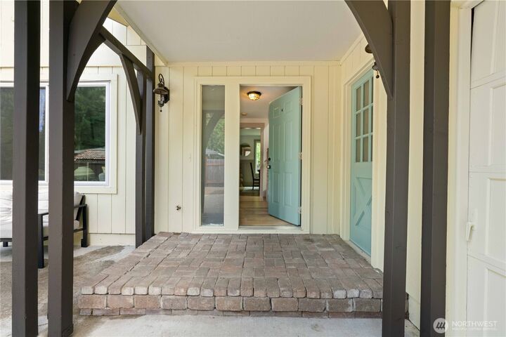 Property Photo: 4514 Ferndale Court SE WA 98501
