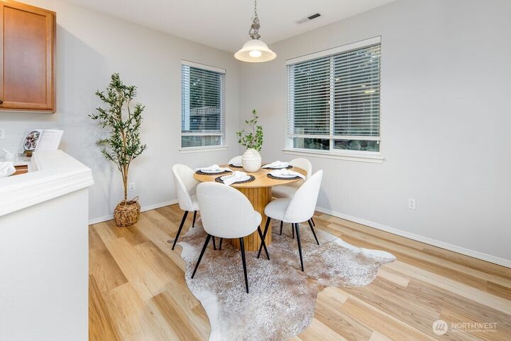 Property Photo:  22907 SE 271st Place  WA 98038 