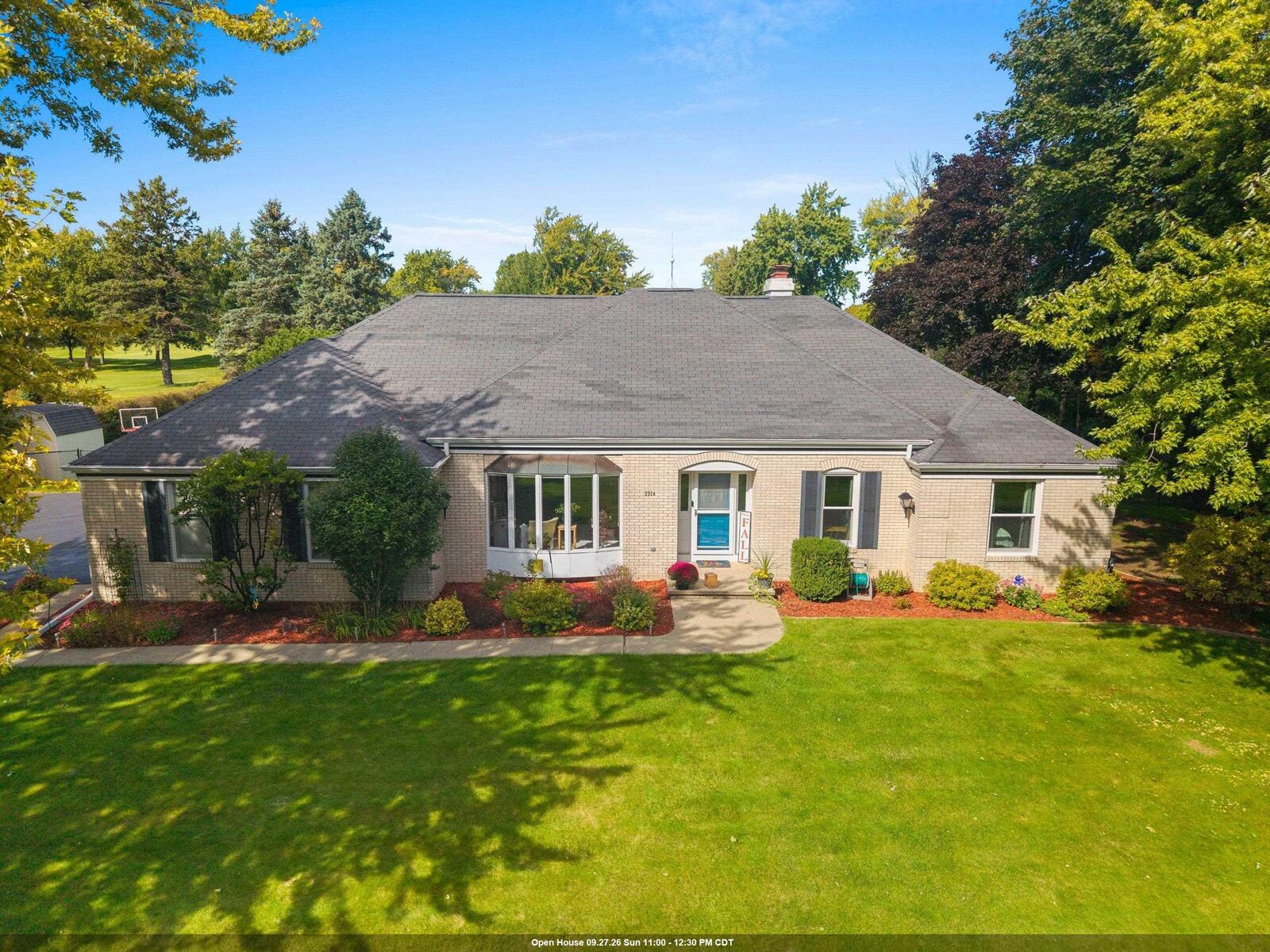 Property Photo:  2924 Ridgeway Drive  WI 54956-9529 