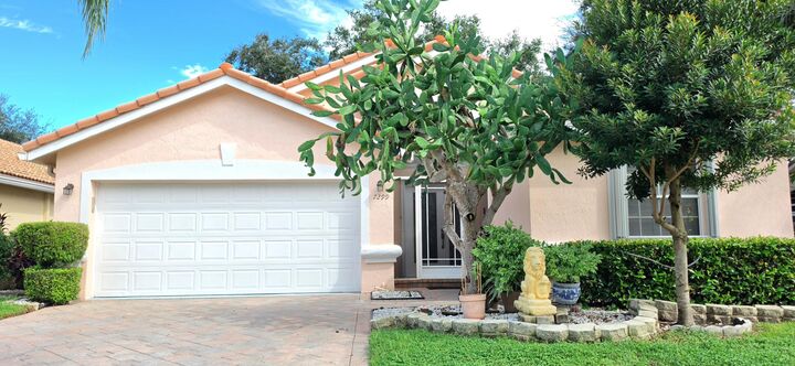 Property Photo:  7299 Lugano Drive  FL 33437 