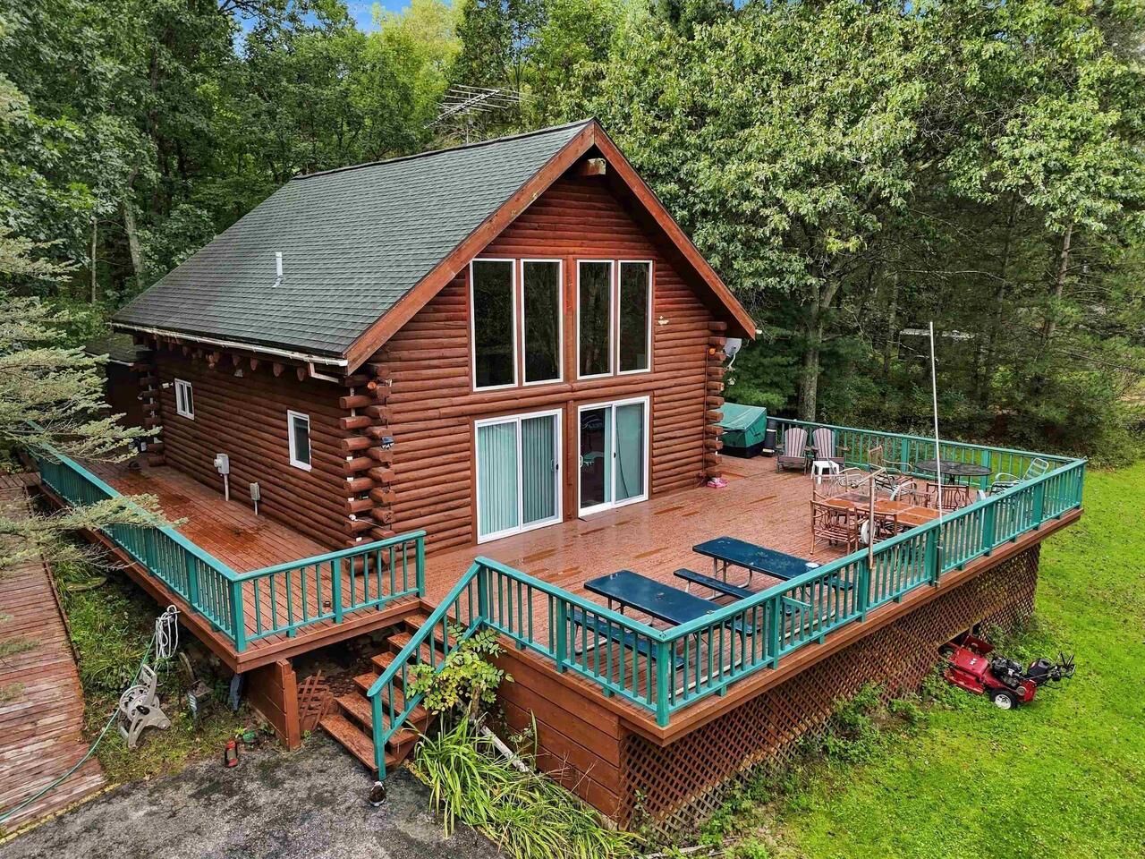 Property Photo: 373 Fish Court WI 53952