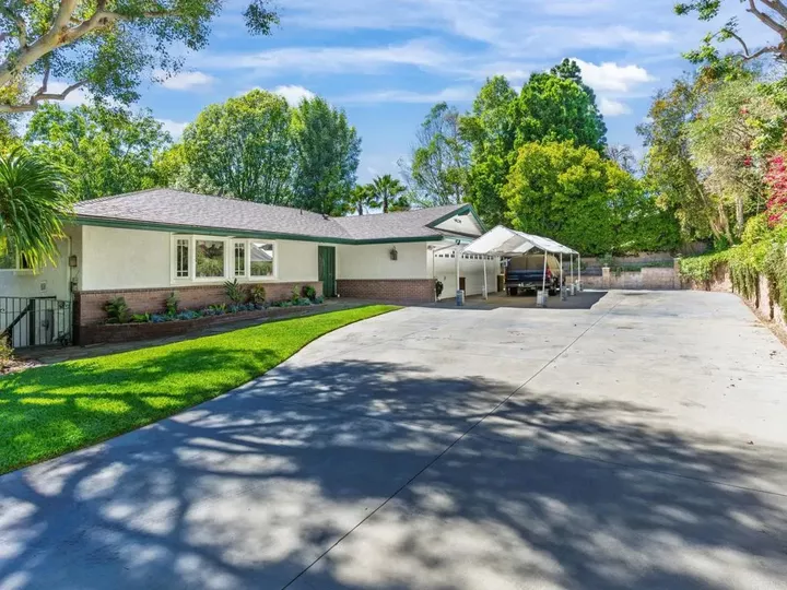 Property Photo:  33 Empty Saddle Lane  CA 90274 