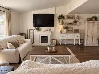 Property Photo: 2517 Scoter Avenue CA 93003