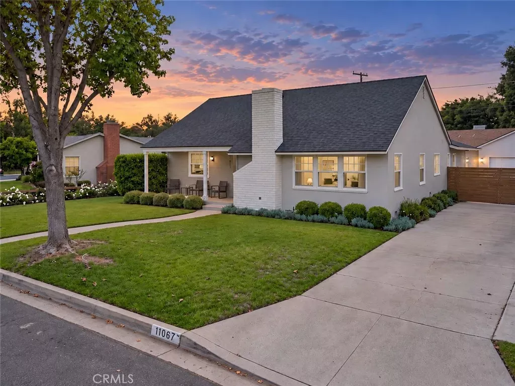 Property Photo:  11067 Lorene  CA 90601 