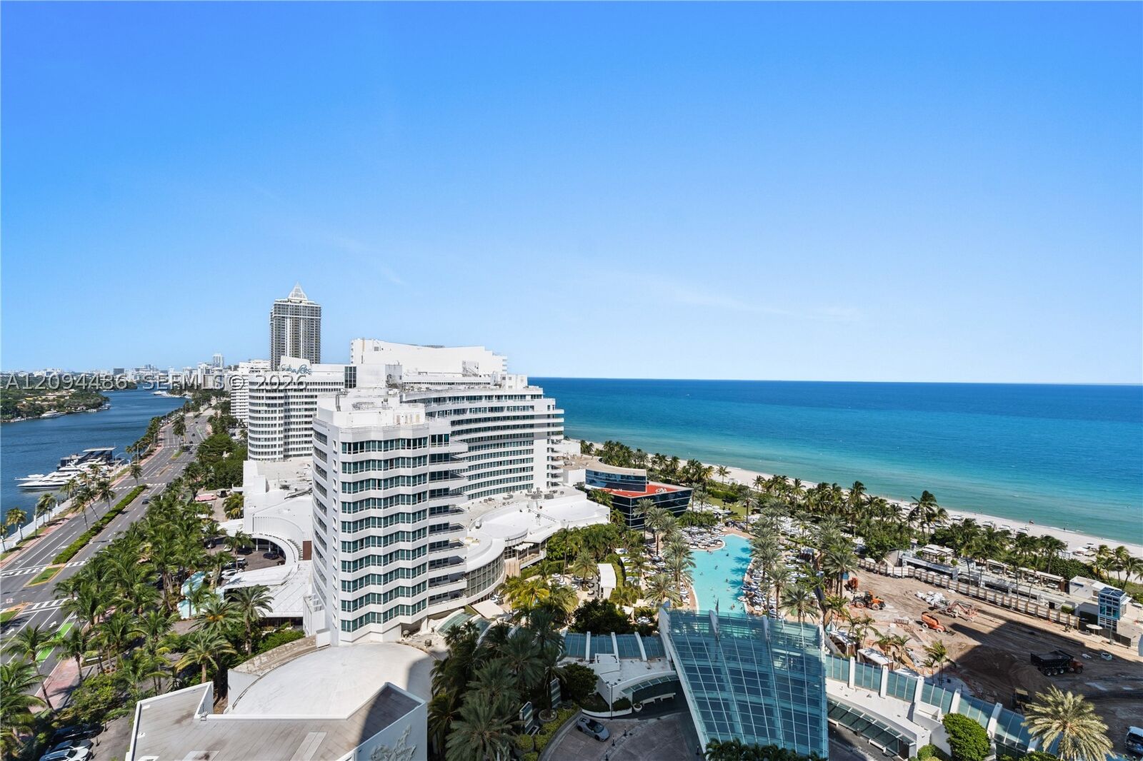 Property Photo:  4401 Collins Ave 1815  FL 33140 