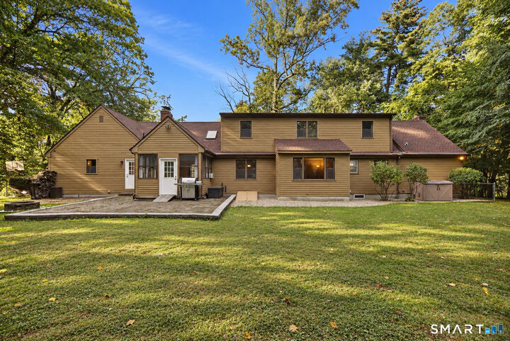 Property Photo:  163 Juniper Drive  CT 06001 