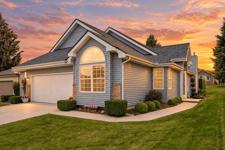 Property Photo: 2412 S Sunnybrook Ln WA 99037