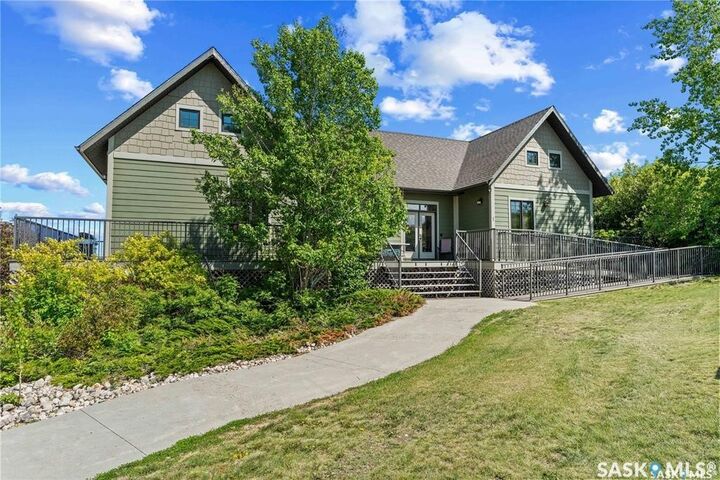 Property Photo:  44 Mihr Way  SK S0G 4L0 