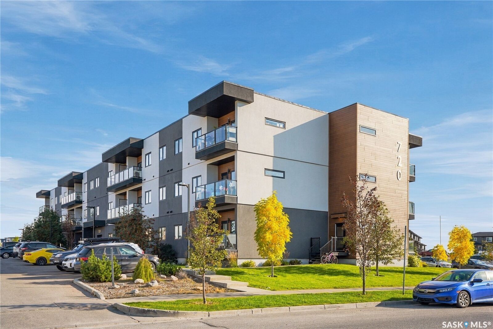 Property Photo:  720 Baltzan Boulevard 108  SK S7W 0W6 