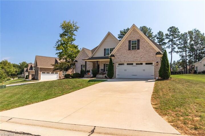 Property Photo: 428 Wentworth Drive NC 27107