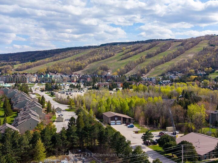 Photo de la propriété: 110 Kellies Way 6 ON L9Y 0L6
