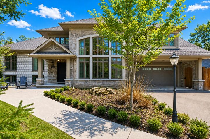 Photo de la propriété: 1601 Venetia Drive ON L6L 1K8