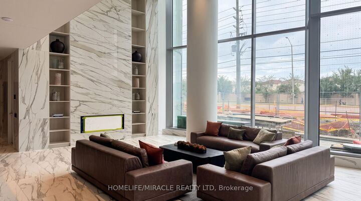 Property Photo:  448 Burnhamthorpe Road 4305  ON L5B 0R4 
