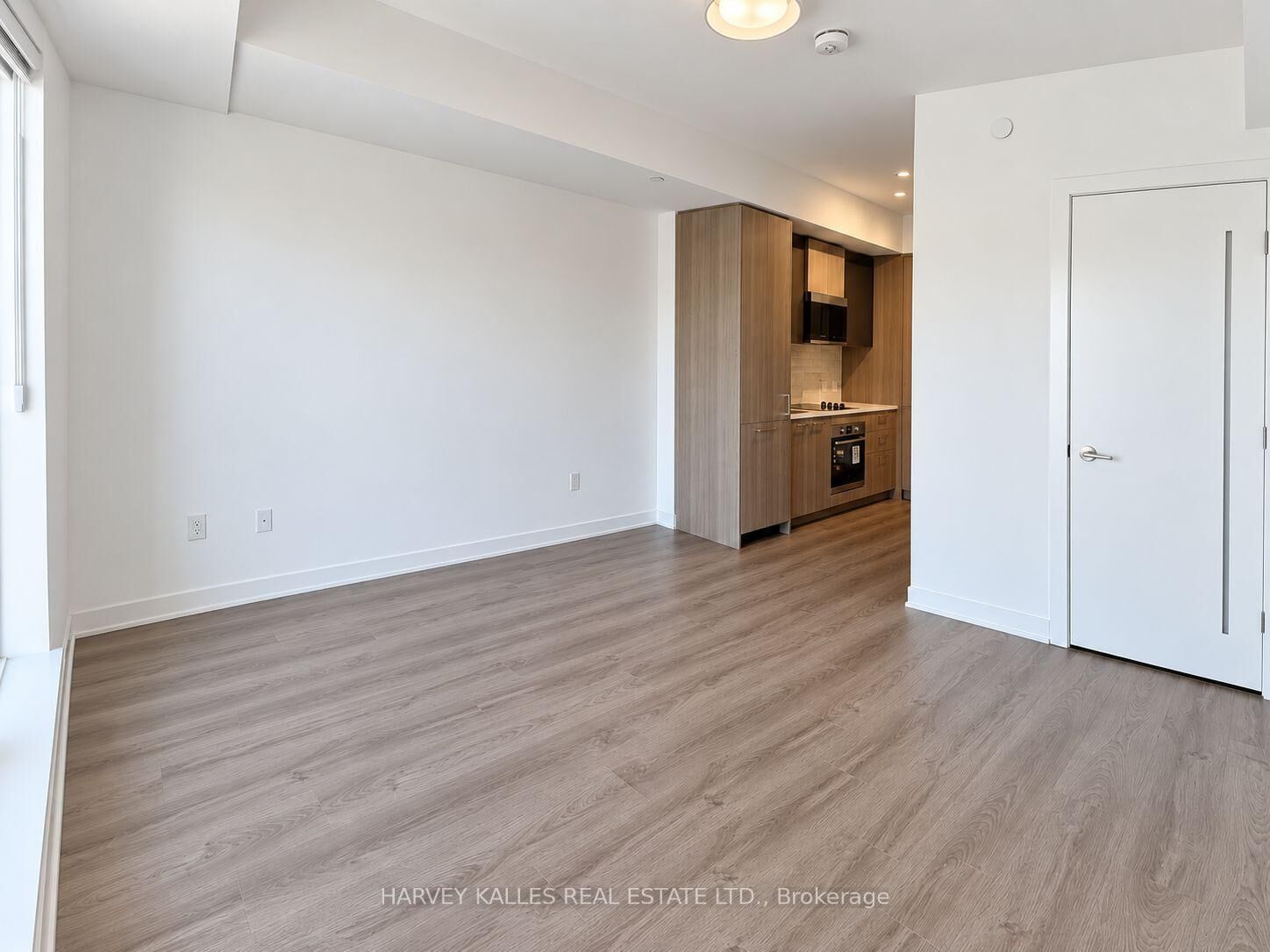 Property Photo:  30 Dreamers Way 450  ON M5A 0Y7 