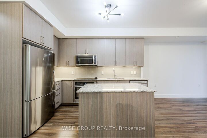 Property Photo:  9600 Yonge Street 1210B  ON L4C 0X3 