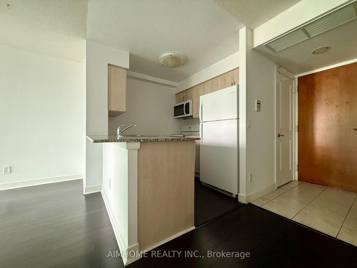 Property Photo:  31 Bales Avenue 803  ON M2N 7L6 