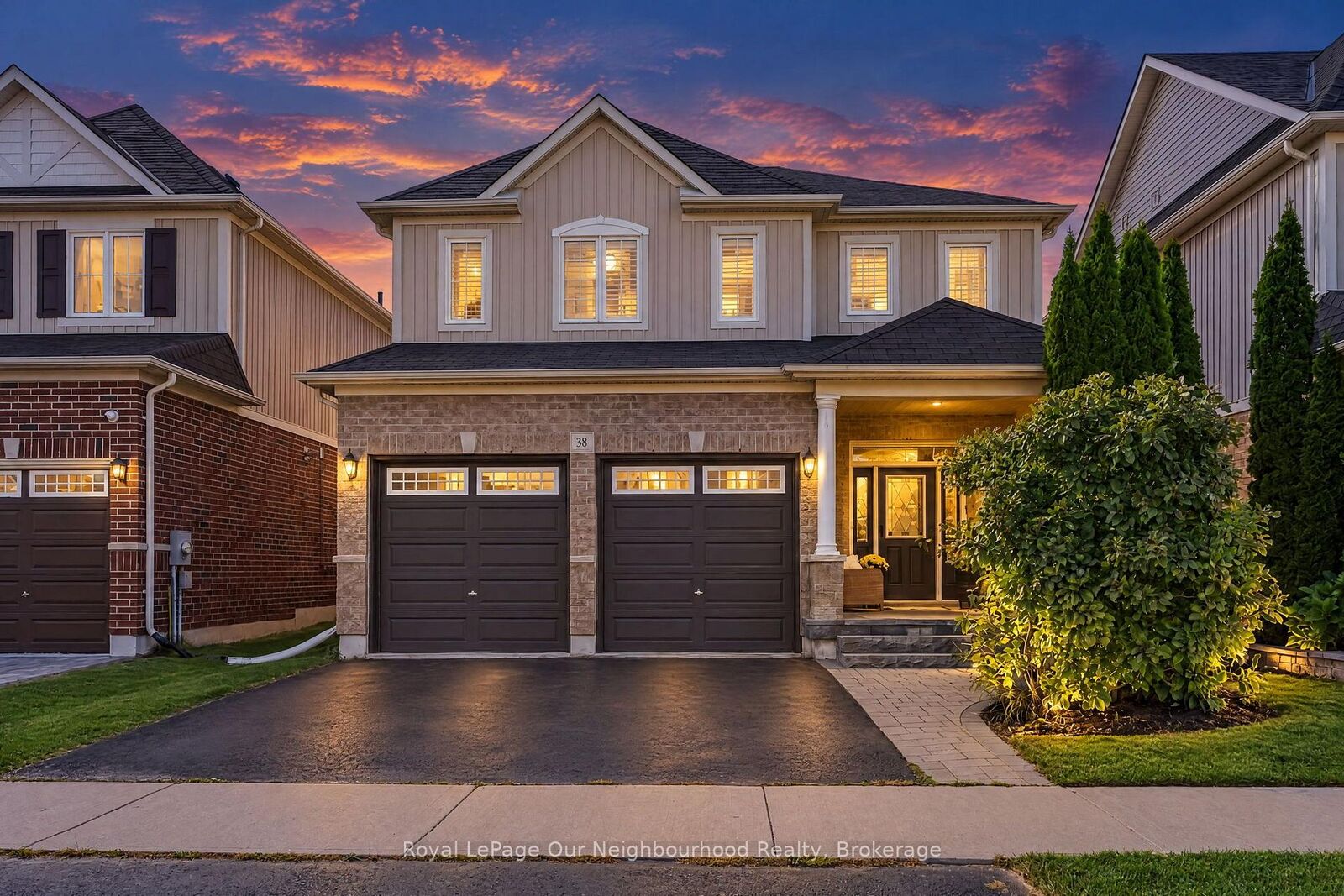 Photo de la propriété: 38 Worden Drive ON L1E 0C5