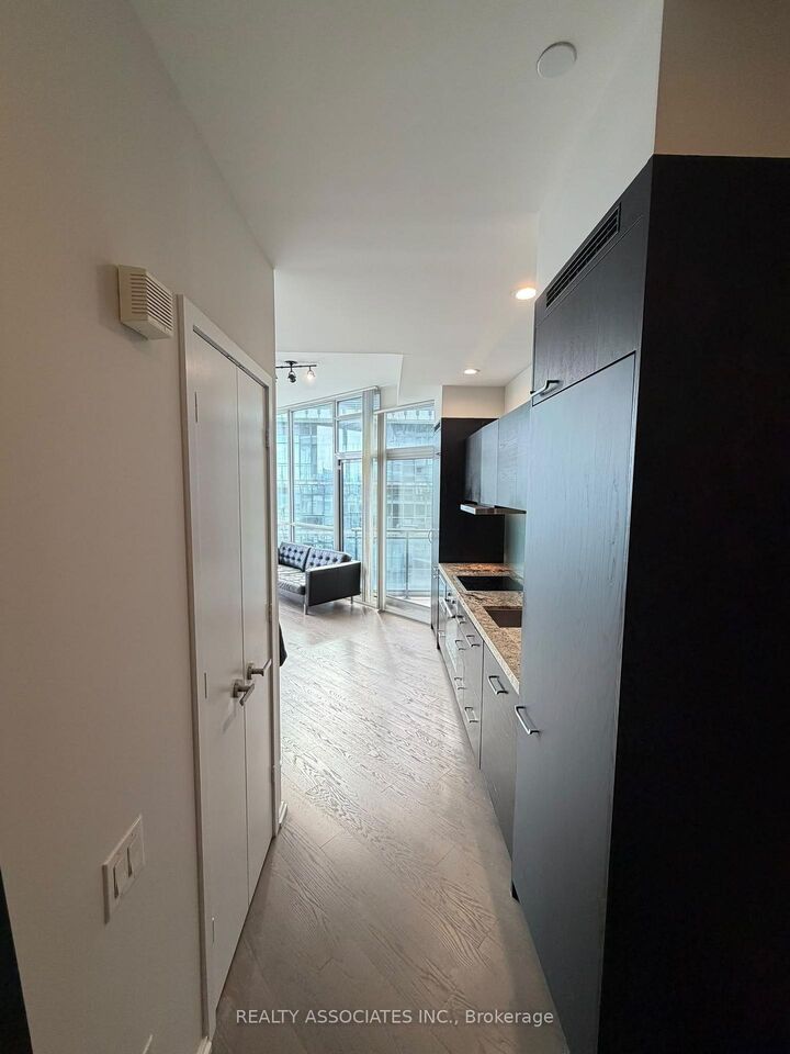 Property Photo: 45 Charles Street E 5202 ON M4Y 0B8