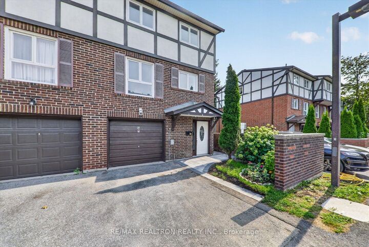 Photo de la propriété: 331 Trudelle Street 49 ON M1J 3J9